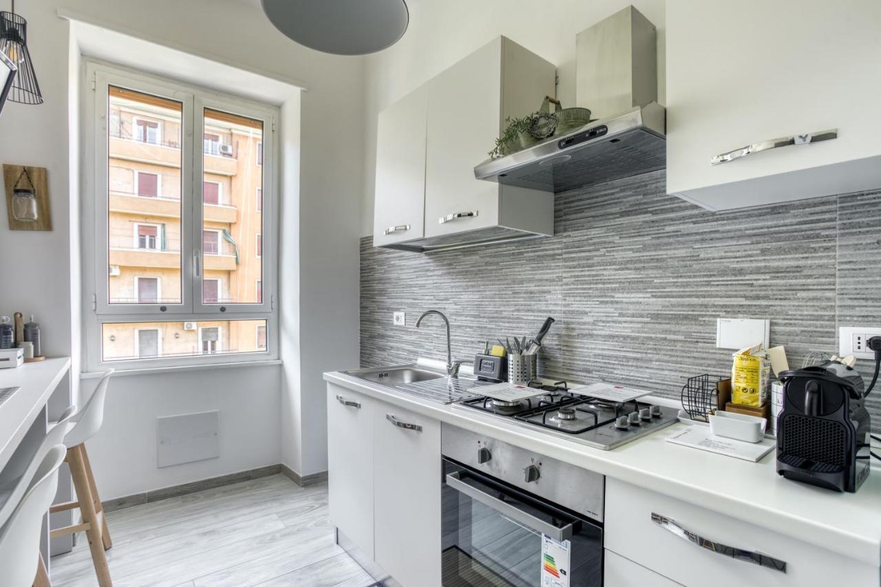 Sapienza Grand Apartment Roma Esterno foto